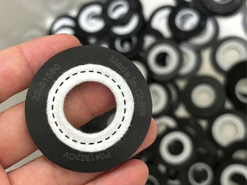 1768897523979449.jpg Ultrasonic welding station for automotive filtration components.jpg