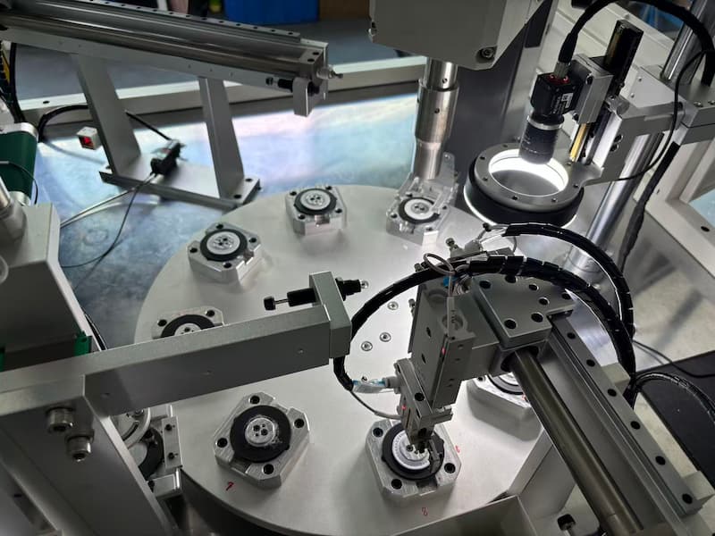 rotary-ultrasonic-welding-system-automation-with-vision.jpg