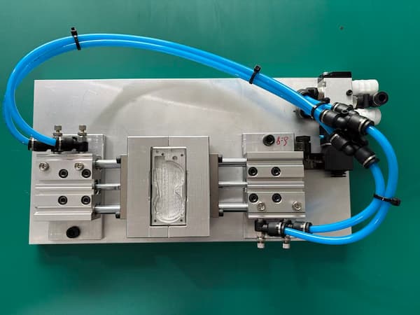 ultrasonic-welding-fixture-with-pneumatic-system.jpg