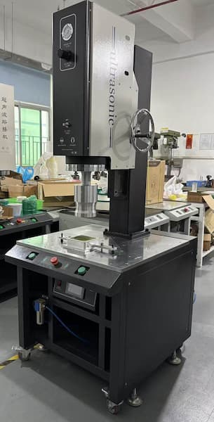 ultrasonic welding machine.jpg