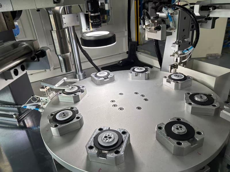 1775374646139444.jpg 8-station rotary table for efficient production.jpg